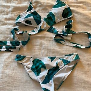 Tropical leaves wrap bikini
